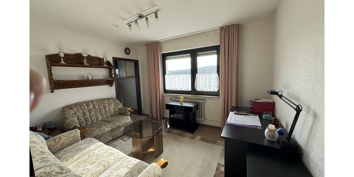 Zwei-Parteienhaus mit Baugrund - Zweifamilienhaus Niederzissen | Angebot:25145612