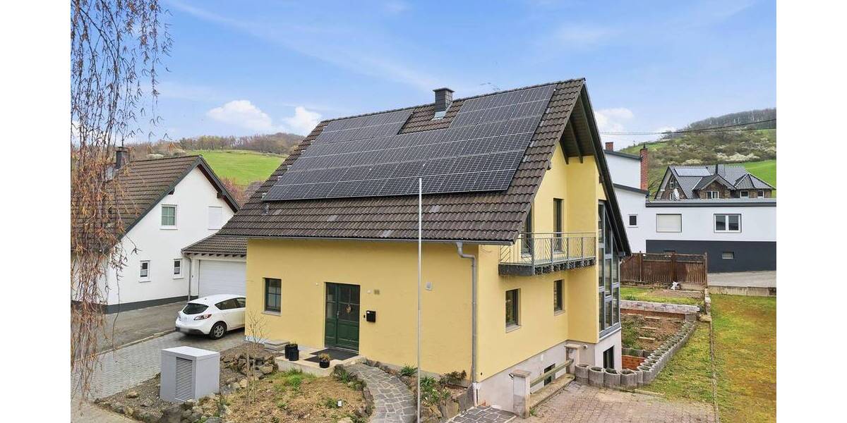 Einfamilienhaus Gönnersdorf - 7 Zimmer, 220 m&sup2;, 525.000&euro; | Angebot:26043633