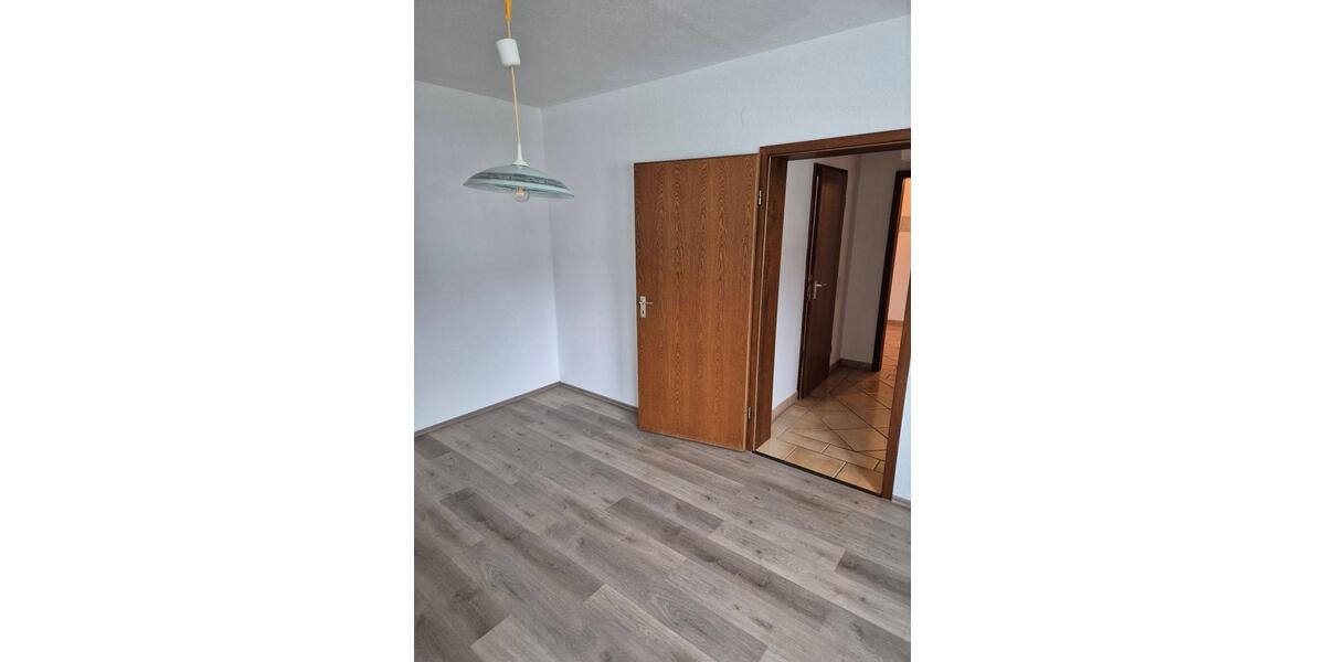 Terrassenwohnung Horhausen (Westerwald) - 3 Zimmer, 95 m&sup2;, 730&euro; | Angebot:25168086