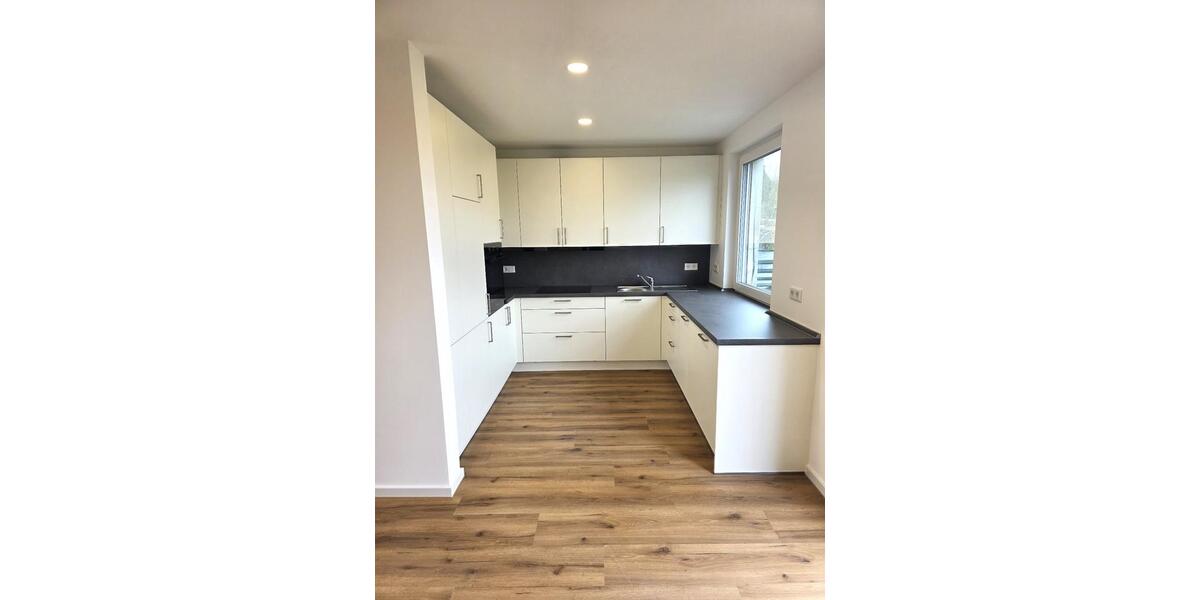 Erdgeschoßwohnung Höhr-Grenzhausen Grenzhausen - 5 Zimmer, 120 m&sup2;, 1.150&euro; | Angebot:25925118