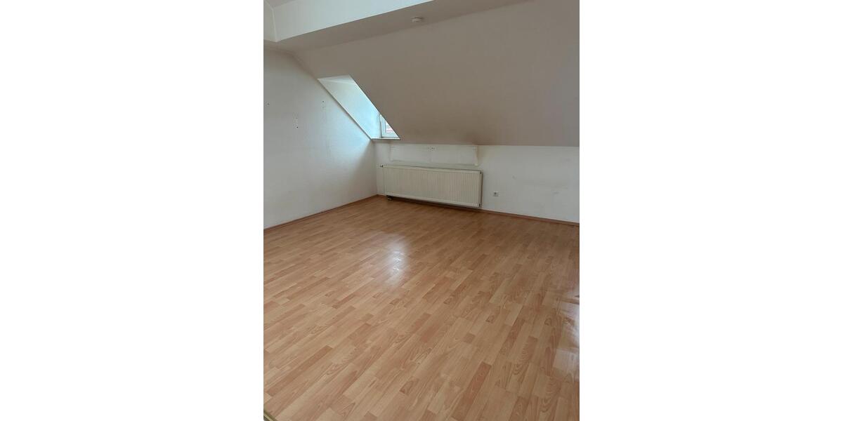 Dachgeschoßwohnung Neuwied Block - 5 Zimmer, 112 m&sup2;, 450&euro; | Angebot:26619913