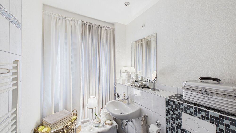 Rendite-Juwel am Fuße der Festung: Saniertes Eckhaus mit 7 Einheiten & Panoramablick - Mehrfamilienhaus, Wohnhaus Koblenz Arenberg-Immendorf | Angebot:25992407