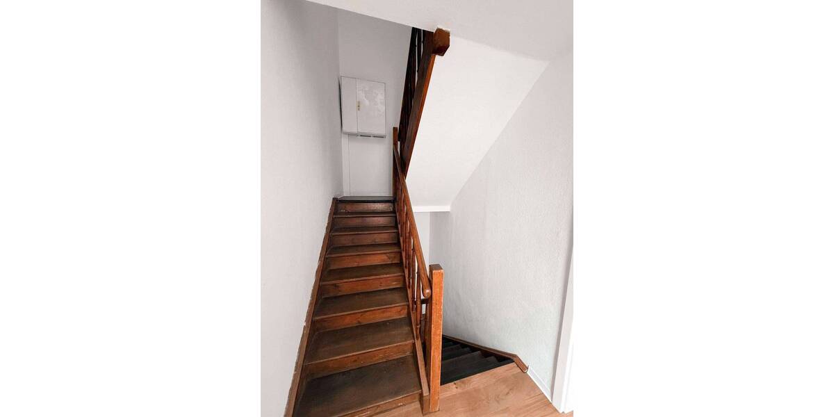 Einfamilienhaus Koblenz Metternich - 7 Zimmer, 153 m&sup2;, 330.000&euro; | Angebot:25970401