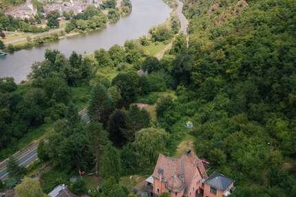 Haus Burgen - 10 Zimmer, 599 m&sup2;, 650.000&euro; | Angebot:22269354