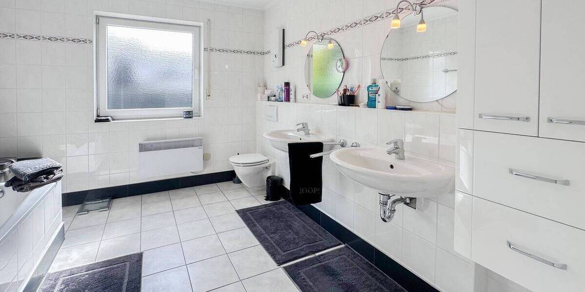 Mehrfamilienhaus, Wohnhaus Rückeroth - 9 Zimmer, 246 m&sup2;, 485.000&euro; | Angebot:25738116