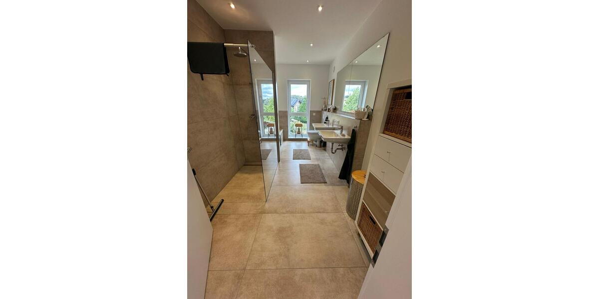 Dachgeschoßwohnung Kleinmaischeid - 4 Zimmer, 131 m&sup2;, 1.280&euro; | Angebot:25961988