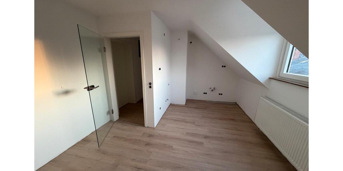 Dachgeschoßwohnung Mülheim-Kärlich Kärlich - 3 Zimmer, 52 m&sup2;, 600&euro; | Angebot:25881629
