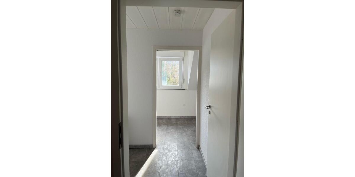 Dachgeschoßwohnung Bad Neuenahr-Ahrweiler Ahrweiler - 2 Zimmer, 52 m&sup2;, 490&euro; | Angebot:26029673