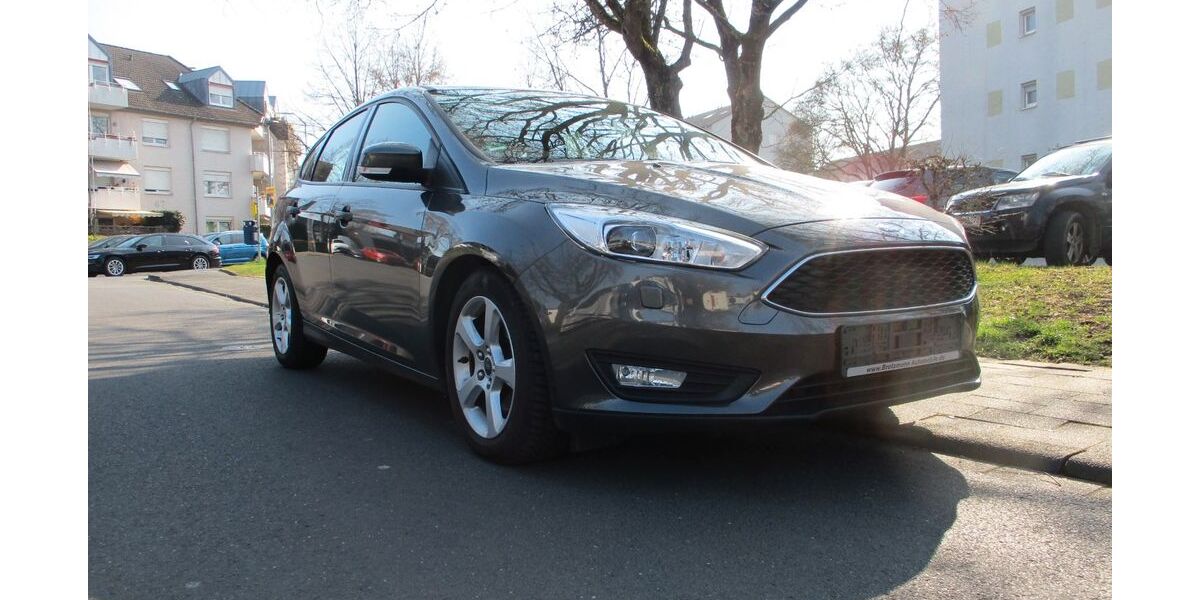 Ford Focus 76.989 km 11.900 &euro; Neuwied 56564