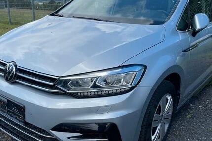VW Touran 78.200 km 22.490 &euro; Heiligenroth 56412