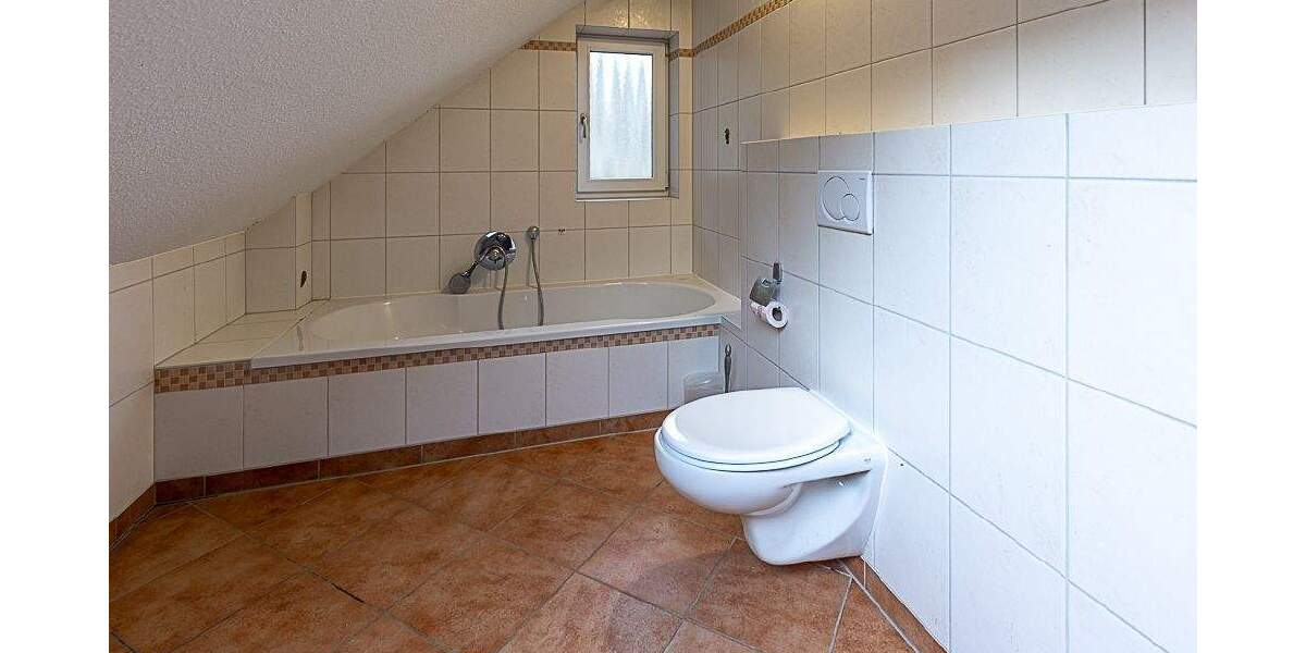 Einfamilienhaus Bad Neuenahr-Ahrweiler Lohrsdorf - 7 Zimmer, 185 m&sup2;, 595.000&euro; | Angebot:25739721