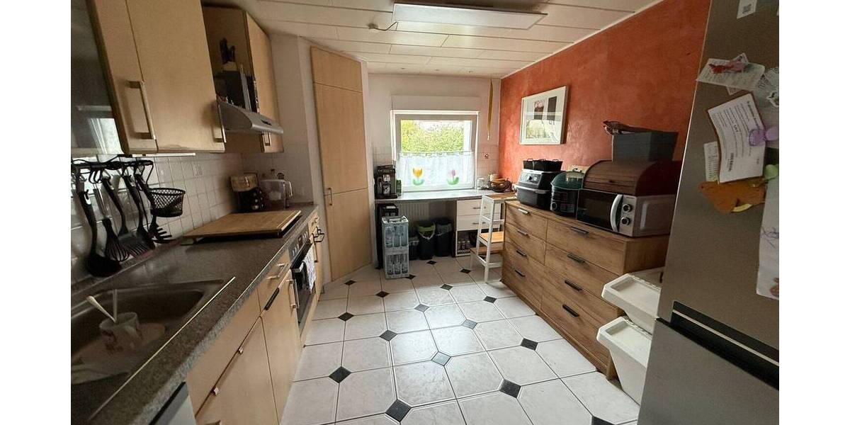 Mehrfamilienhaus, Wohnhaus Unkel - 6 Zimmer, 210 m&sup2;, 475.000&euro; | Angebot:25815429