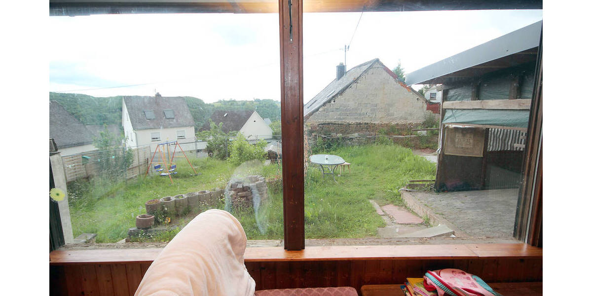 Mehrfamilienhaus, Wohnhaus Langenfeld - 5 Zimmer, 100 m&sup2;, 69.000&euro; | Angebot:25702339