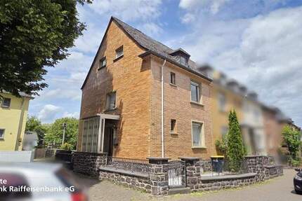 Haus Mayen - 6 Zimmer, 120 m&sup2;, 259.000&euro; | Angebot:25693950