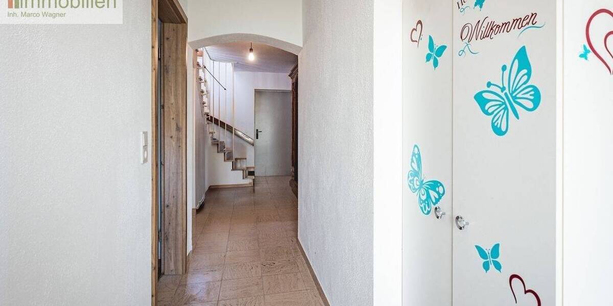 Einfamilienhaus Breitscheid - 9 Zimmer, 200 m&sup2;, 449.000&euro; | Angebot:25744964