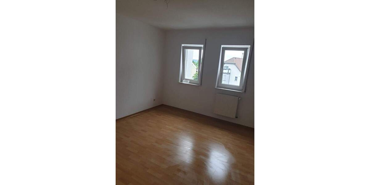 Etagenwohnung Weißenthurm - 4 Zimmer, 98 m&sup2;, 810&euro; | Angebot:25680270