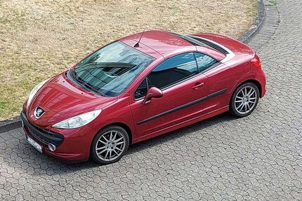 Peugeot 207 104.000 km 3.200 &euro; Andernach 56626