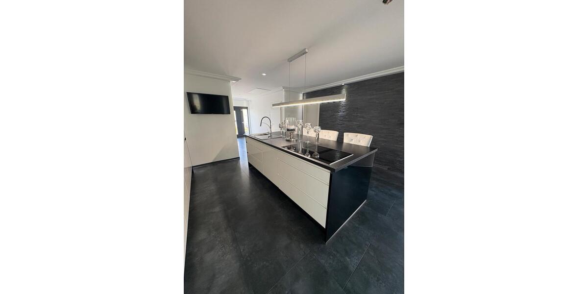 Bungalow Neustadt (Wied) Hombach - 4 Zimmer, 141 m&sup2;, 598.000&euro; | Angebot:26019870