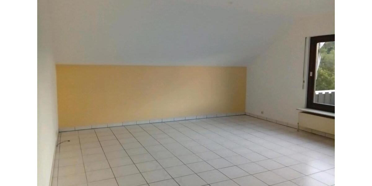 Dachgeschoßwohnung Bendorf - 3 Zimmer, 75 m&sup2;, 850&euro; | Angebot:25811146