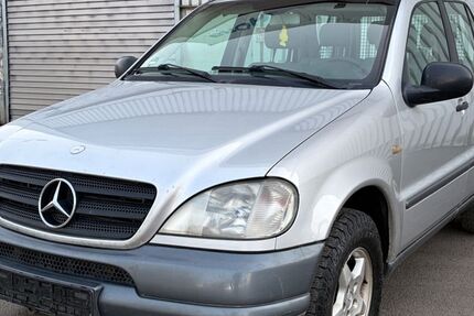 Mercedes-Benz ML 270 326.735 km 2.490 &euro; Linz am Rhein 53545