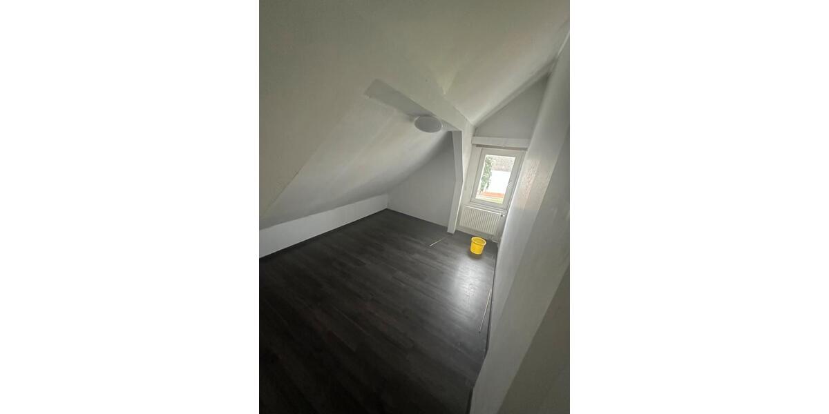 Dachgeschoßwohnung Ötzingen - 6 Zimmer, 120 m&sup2;, 1.100&euro; | Angebot:25539890