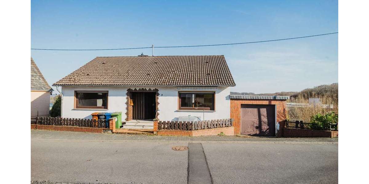 Einfamilienhaus Vettelschoß - 6 Zimmer, 180 m&sup2;, 240.000&euro; | Angebot:25626212