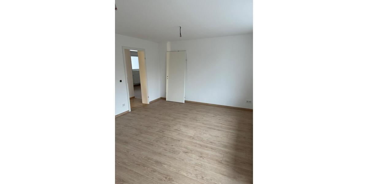 Etagenwohnung Flammersfeld - 2 Zimmer, 60 m&sup2;, 650&euro; | Angebot:25905477