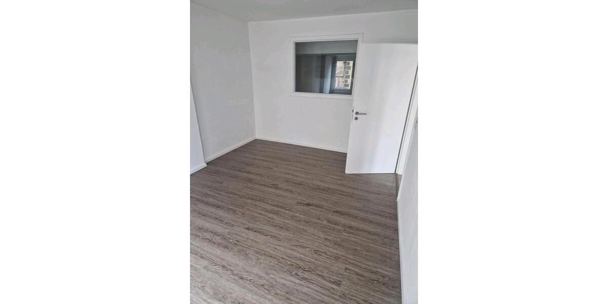 Etagenwohnung Andernach - 4 Zimmer, 95 m&sup2;, 1.000&euro; | Angebot:25049815