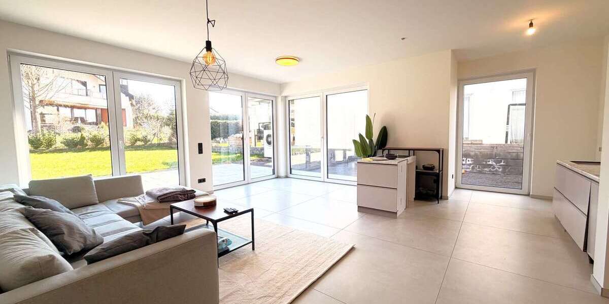 Etagenwohnung Neuwied Block - 4 Zimmer, 120 m&sup2;, 439.000&euro; | Angebot:25573622