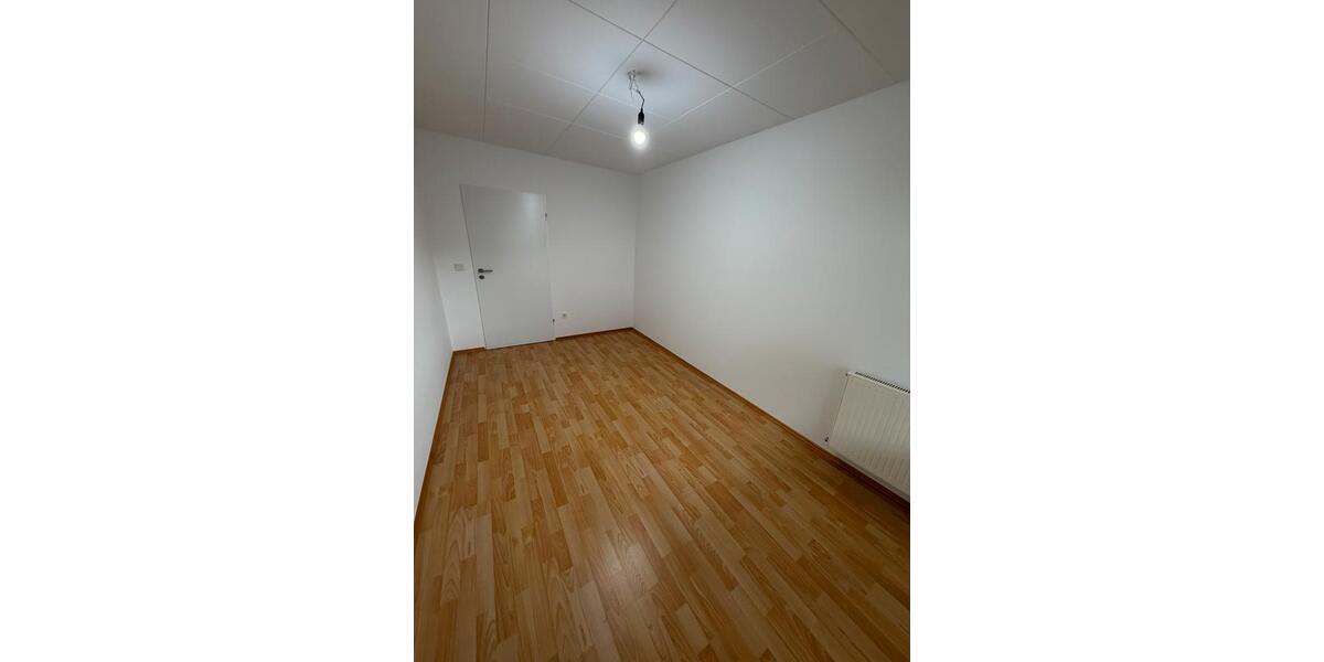 Etagenwohnung Selters (Westerwald) - 3 Zimmer, 105 m&sup2;, 890&euro; | Angebot:25724561