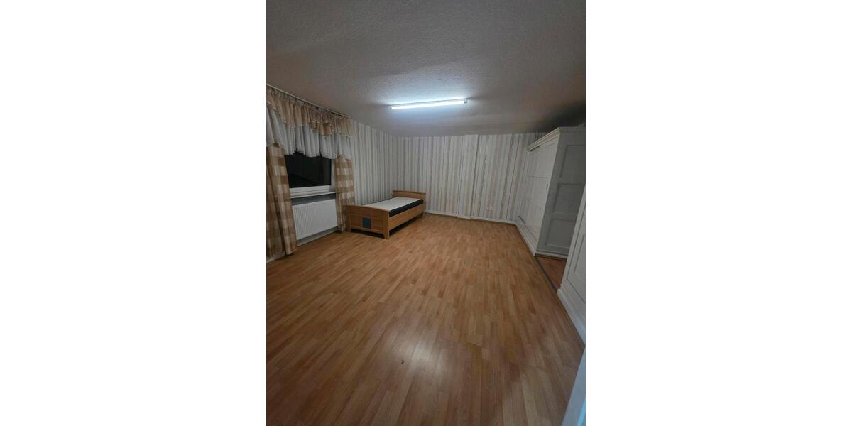 Etagenwohnung Höhr-Grenzhausen Grenzhausen - 5 Zimmer, 60 m&sup2;, 1.100&euro; | Angebot:24346384