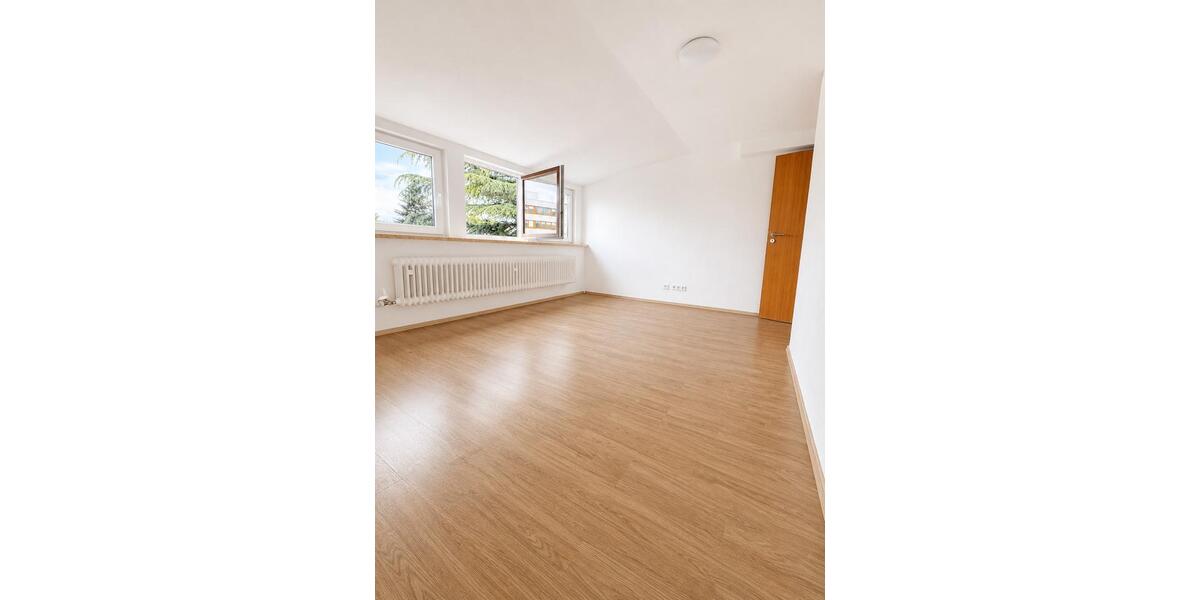Etagenwohnung Neuwied - 6 Zimmer, 150 m&sup2;, 1.300&euro; | Angebot:26665537