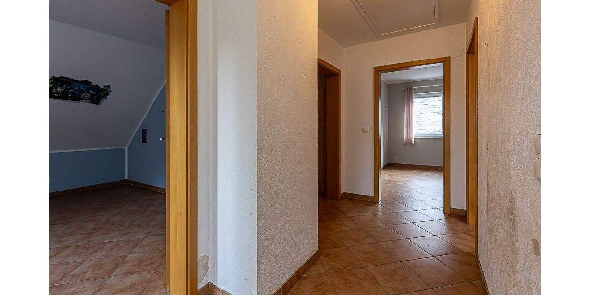 Einfamilienhaus Bad Neuenahr-Ahrweiler Lohrsdorf - 7 Zimmer, 185 m&sup2;, 595.000&euro; | Angebot:25739721