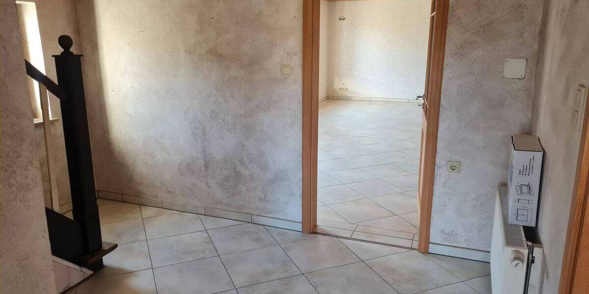 Einfamilienhaus Rüscheid - 8 Zimmer, 200 m&sup2;, 295.000&euro; | Angebot:25691878