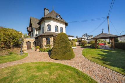 Haus Raubach - 8 Zimmer, 262 m&sup2;, 995.000&euro; | Angebot:25845622