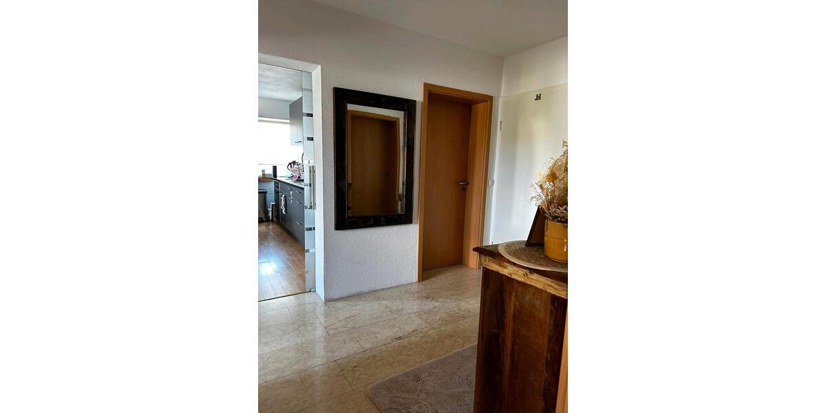 Etagenwohnung Burgbrohl - 3 Zimmer, 95 m&sup2;, 880&euro; | Angebot:26664225