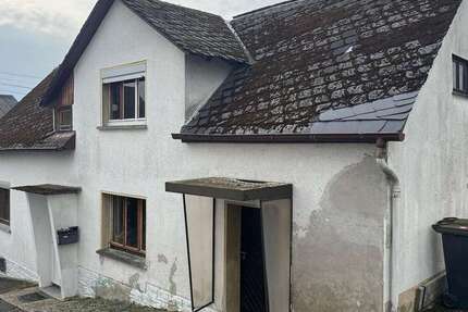 Haus Hartenfels - 4 Zimmer, 95 m&sup2;, 100.000&euro; | Angebot:25774001