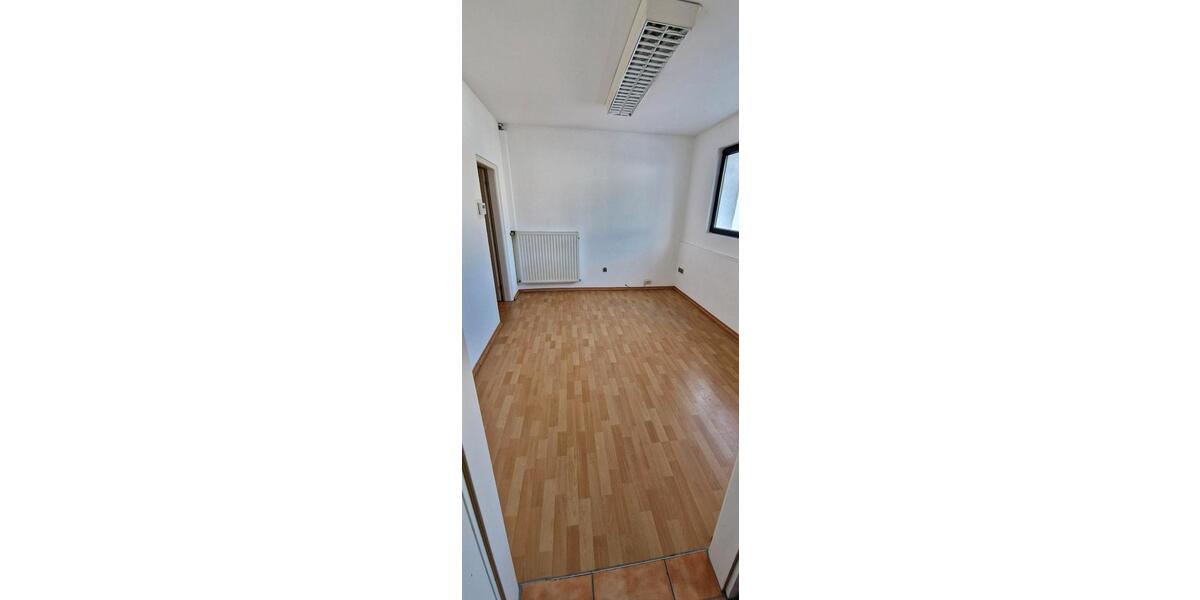 Erdgeschoßwohnung Neuwied - 2 Zimmer, 60 m&sup2;, 700&euro; | Angebot:25886578
