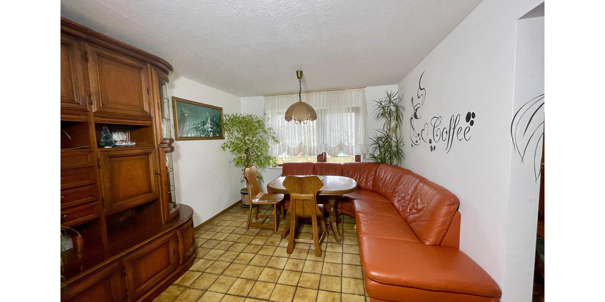 Einfamilienhaus Steimel - 8 Zimmer, 190 m&sup2;, 365.000&euro; | Angebot:25053353