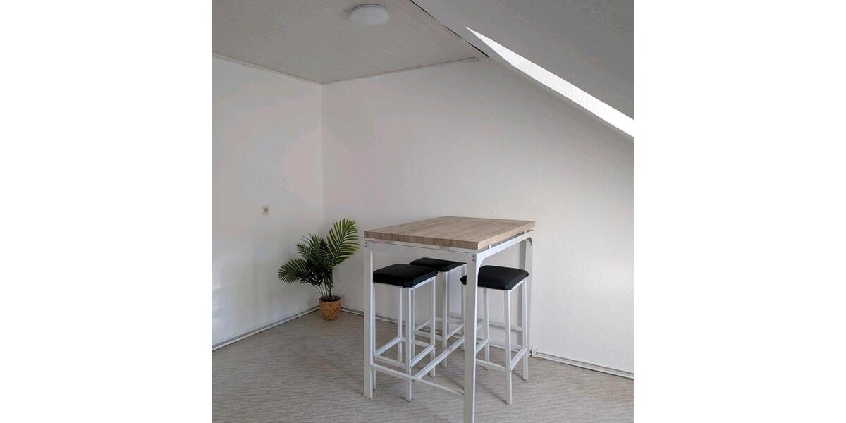 Dachgeschoßwohnung Neuwied - 3 Zimmer, 90 m&sup2;, 1.050&euro; | Angebot:25851207