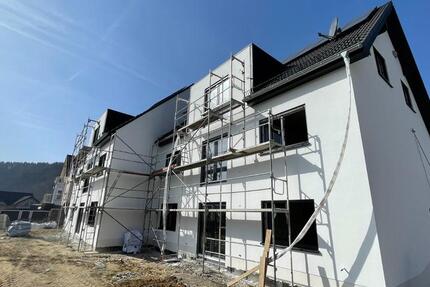 Wohnung Breitscheid - 3 Zimmer, 92 m&sup2;, 1.100&euro; | Angebot:25404647