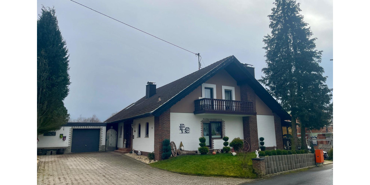 Einfamilienhaus Steimel - 8 Zimmer, 190 m&sup2;, 365.000&euro; | Angebot:25053353