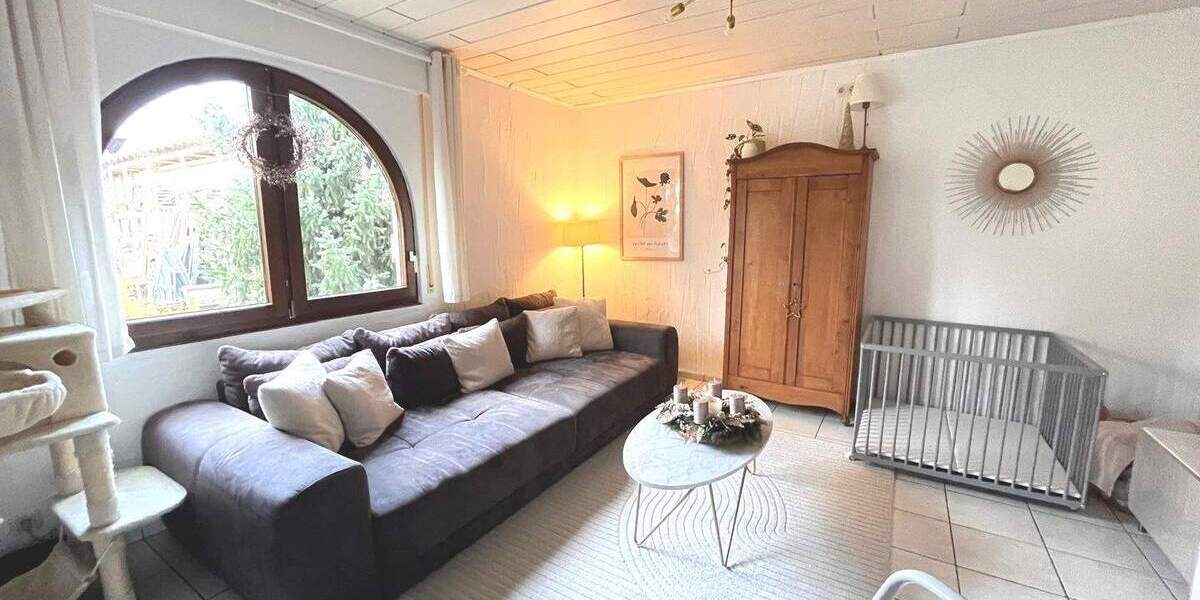 Etagenwohnung Nickenich - 3 Zimmer, 87 m&sup2;, 199.000&euro; | Angebot:26778212