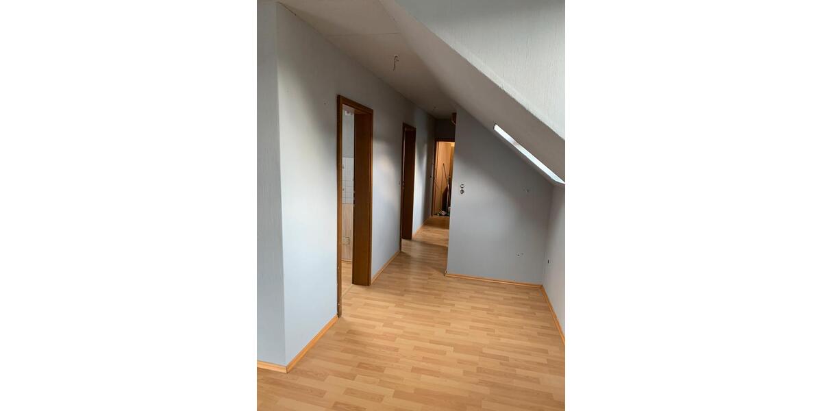 Dachgeschoßwohnung Selters (Westerwald) - 2 Zimmer, 50 m&sup2;, 400&euro; | Angebot:25860014