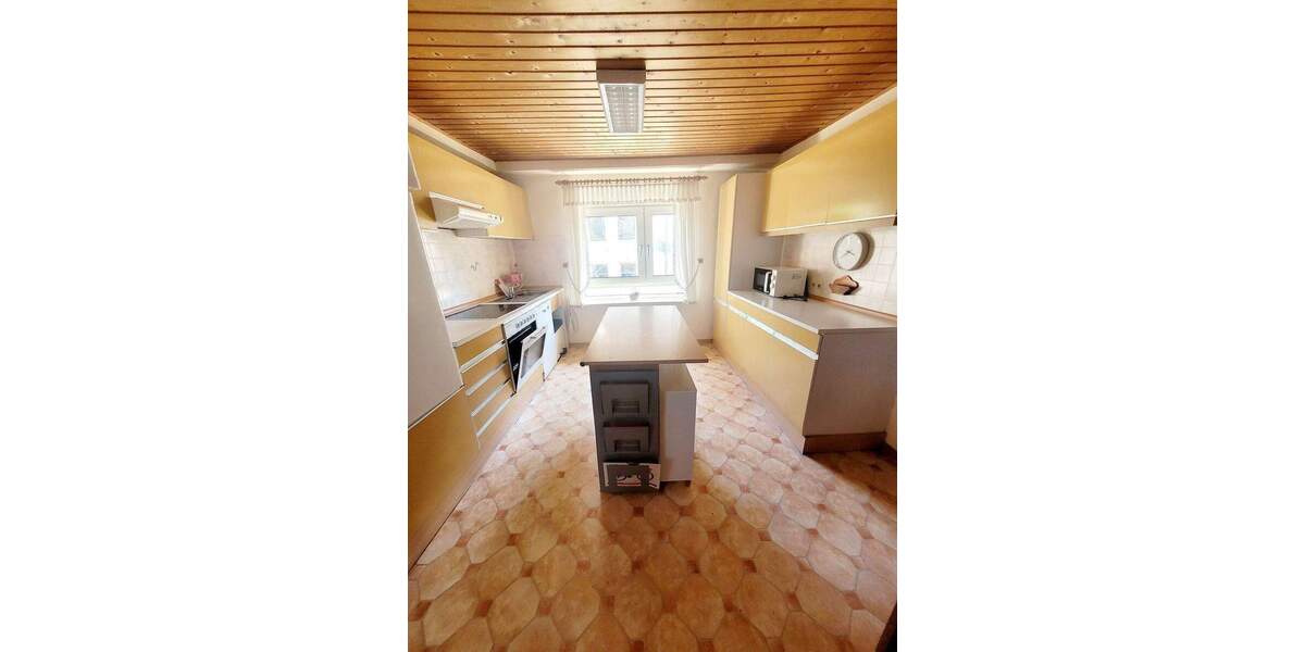 Mehrfamilienhaus, Wohnhaus Höhr-Grenzhausen Grenzhausen - 6 Zimmer, 168 m&sup2;, 209.000&euro; | Angebot:25702323