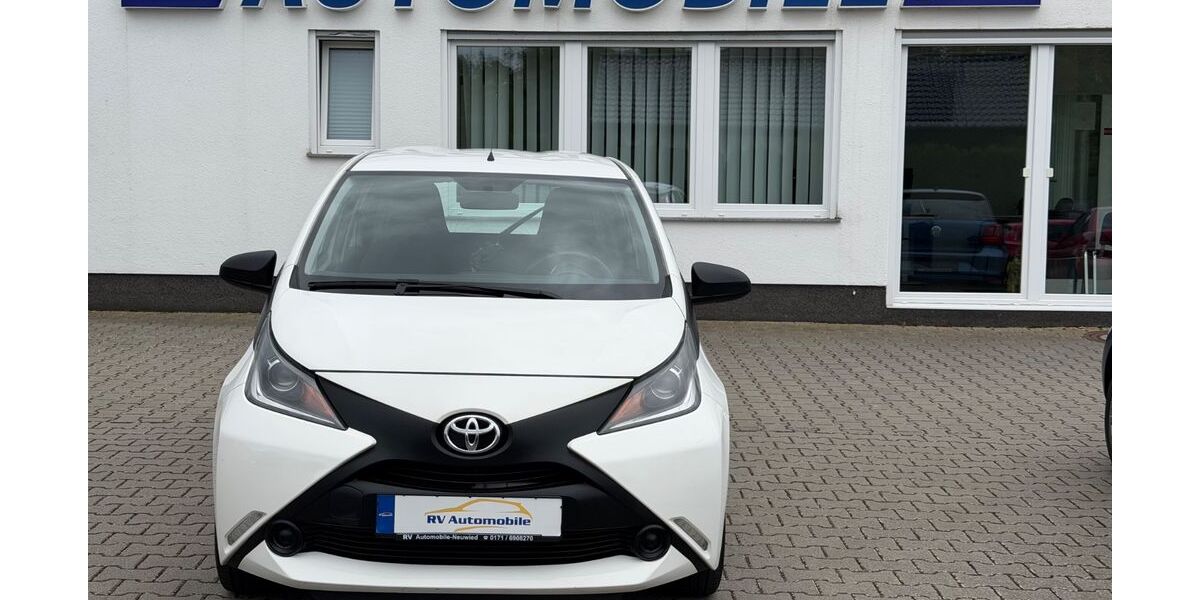 Toyota Aygo (X) 93.000 km 6.990 &euro; Neuwied 56567