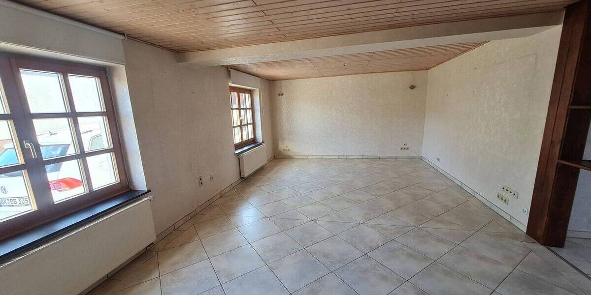 Einfamilienhaus Rüscheid - 8 Zimmer, 200 m&sup2;, 295.000&euro; | Angebot:25691878