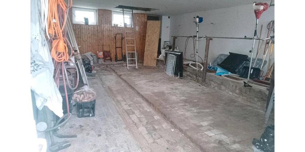 Einfamilienhaus Oberdreis - 7 Zimmer, 200 m&sup2;, 239.000&euro; | Angebot:25614199