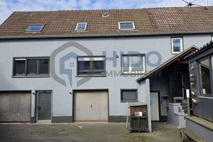 Haus Staudt - 7 Zimmer, 275 m&sup2;, 249.000&euro; | Angebot:26055397