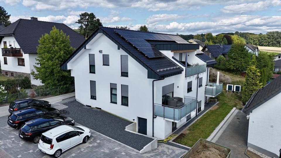 Dachgeschoßwohnung Kleinmaischeid - 4 Zimmer, 131 m&sup2;, 1.280&euro; | Angebot:25961988